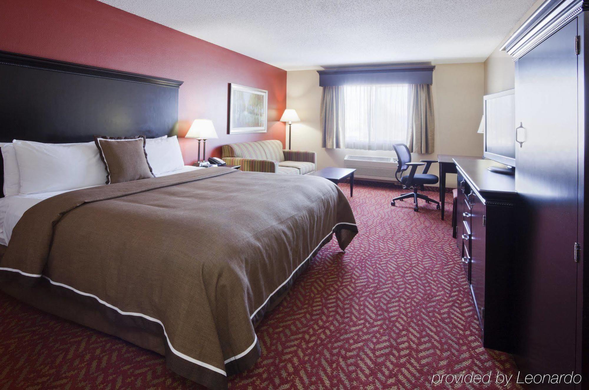 Grandstay Hotel & Suites Cambridge Extérieur photo